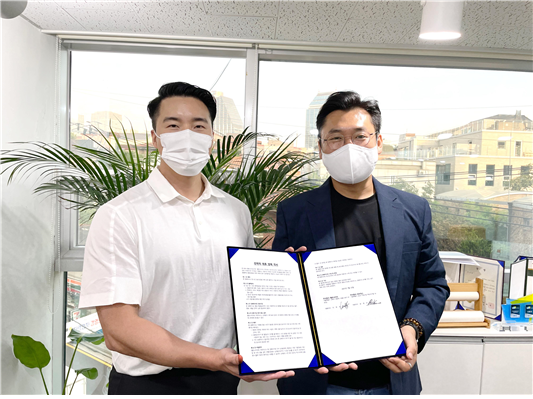 옐로나이프-피트릭스%20'외적%20생체%20정보%20기반%20모빌리티%20서비스%20개발'%20MOU%20체결